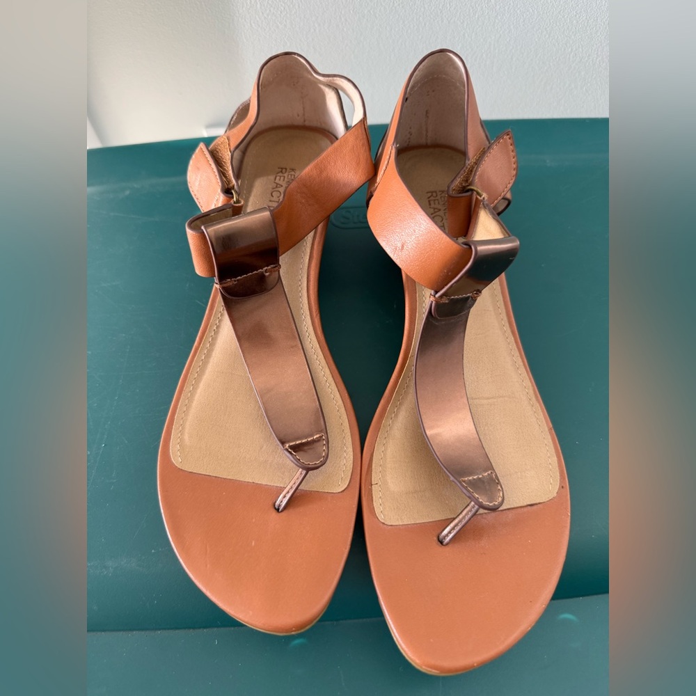 Kenneth Cole Women's Brown Sandals wedge